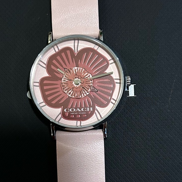 Coach Perry Watch With 36mm Flower Face Pink Leather Band - Picture 1 of 6